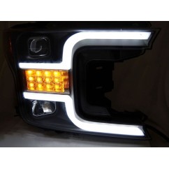 2x Phares avants adaptables sur Ford F150 MK13 17-20