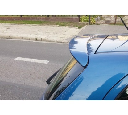 Becquet adaptable sur Toyota Yaris 2 05-11