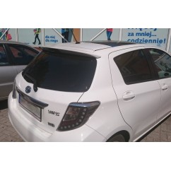 Becquet adaptable sur Toyota Yaris 3 11+