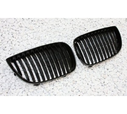 2x Grilles de Calandre BMW Serie 1 E81 E87 avec Pack M - Noir Brillant