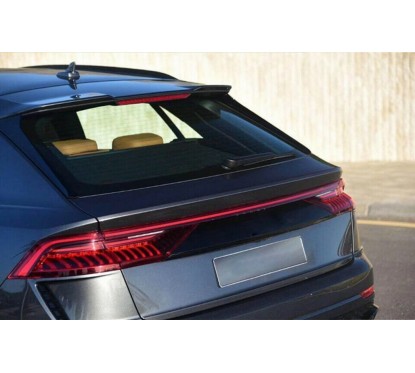 Becquet noir brillant Audi Q8 (18+)