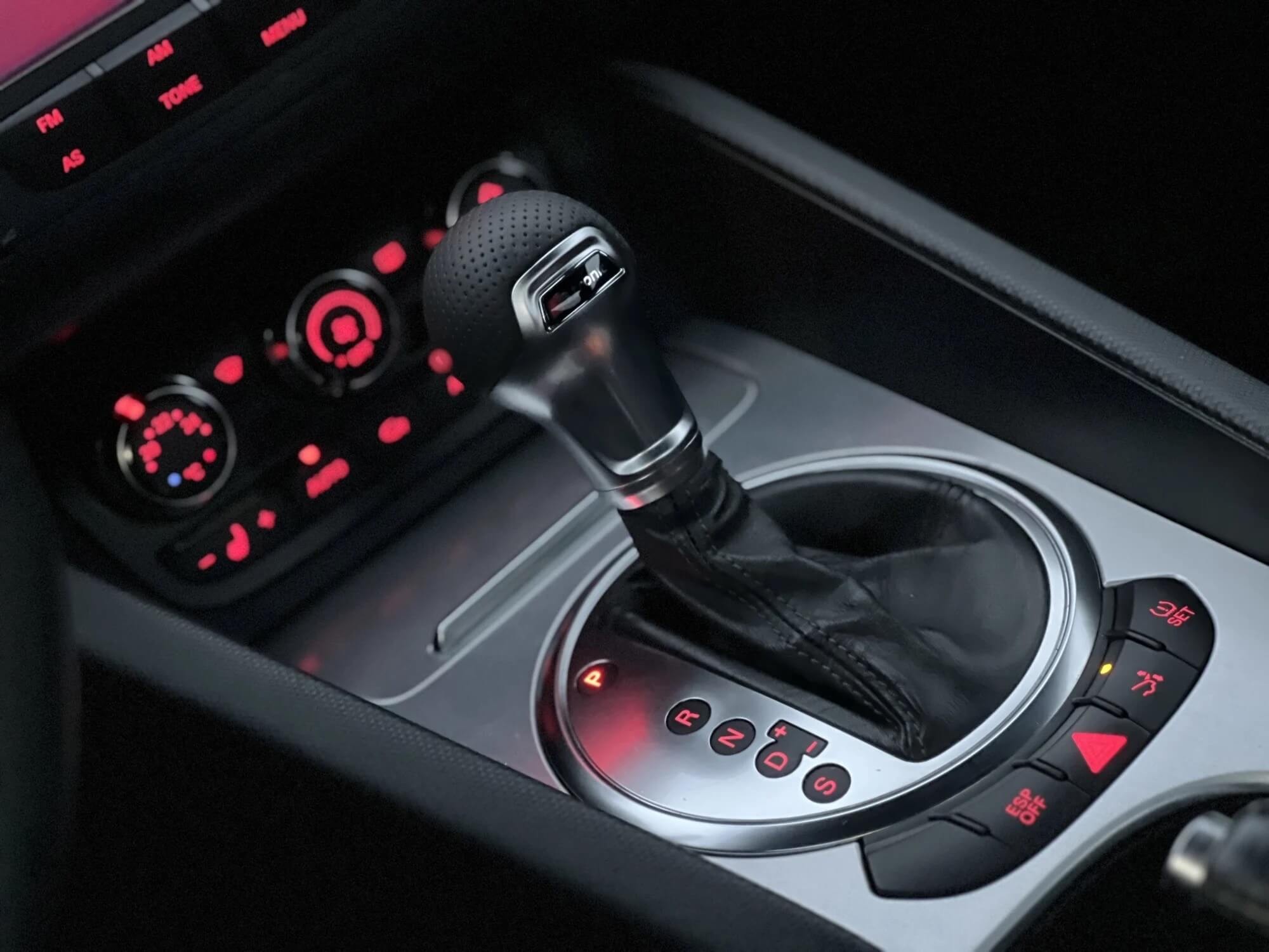 Pommeau de levier vitesse adaptable sur Audi S-Tronic
