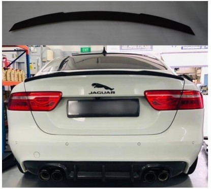 Becquet adaptable sur Jaguar XE (15-20)