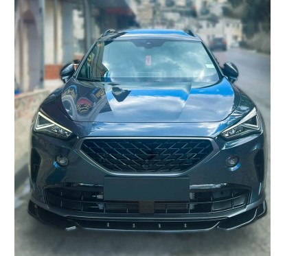 Rajout de pare choc avant noir brillant adaptable sur Cupra Formentor 2020+