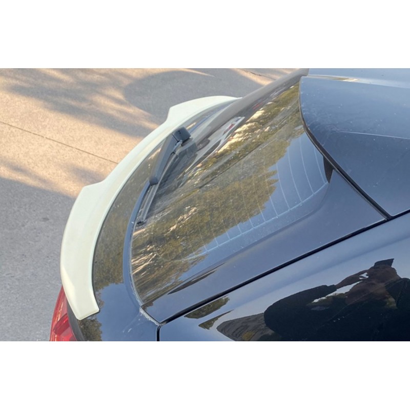Becquet inférieur adaptable sur Audi Q5 (20+)