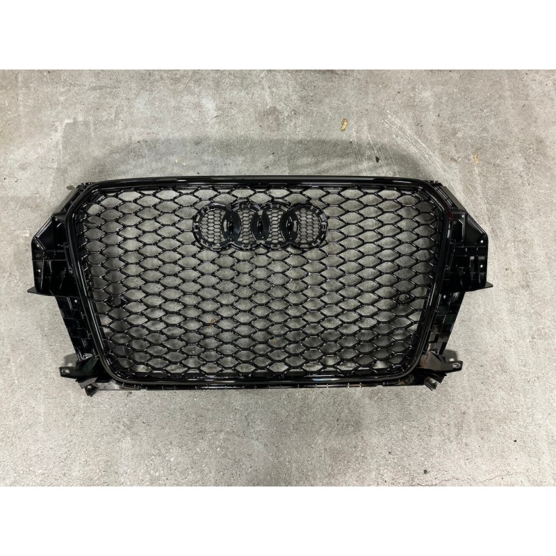 Grille de calandre Look RSQ3 pour Audi Q3 (11-15) V2