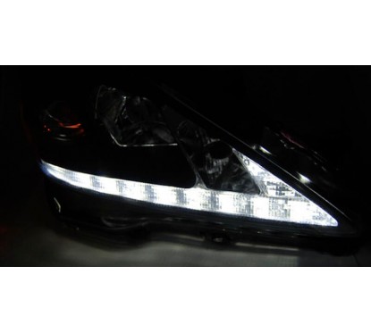 2x Phares avant adaptable sur Lexus IS (06-13)