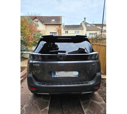 Becquet carbone adaptable sur Peugeot 5008 (17+)
