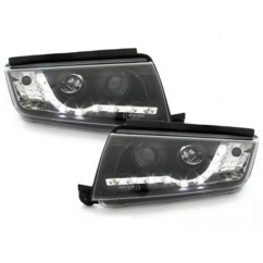 2x Phares avant adaptable sur Skoda Fabia (99-08)