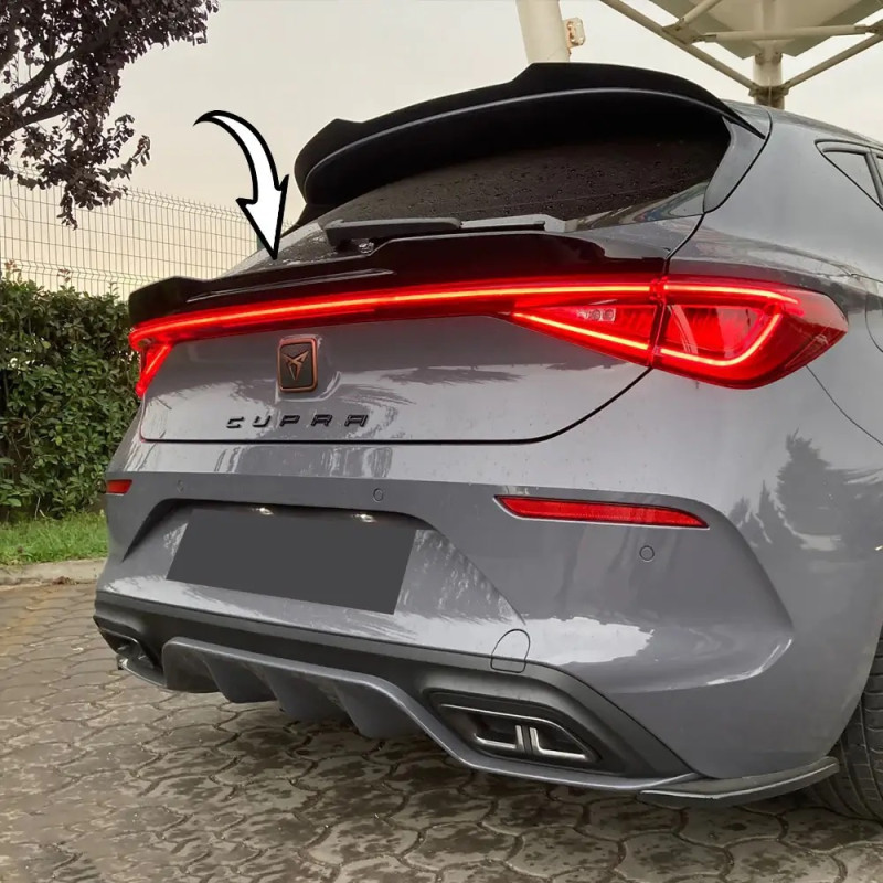 Becquet inférieur noir brillant pour Cupra Leon (20+)