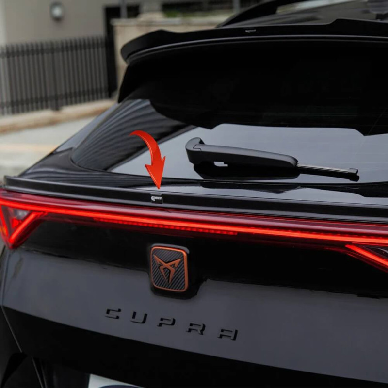 Becquet inférieur noir brillant pour Cupra Formentor (20-24)