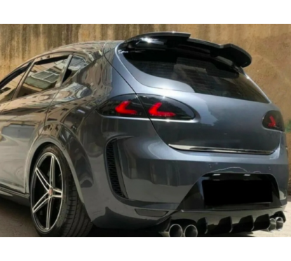 Becquet Seat Leon 1P Noir Brillant (06-09)