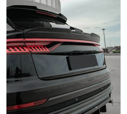 Becquet inférieur Noir brillant Audi RSQ8 (19-23)