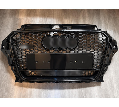 Calandre Noir Brillant adaptable sur Audi A3 8V (12-16) Look RS3