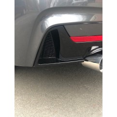 Diffuseur arriere noir brillant BMW serie 3 F30 F31 look M Performance 11+