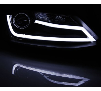 2x Phares adaptable sur Volkswagen Jetta VI LED 11-18