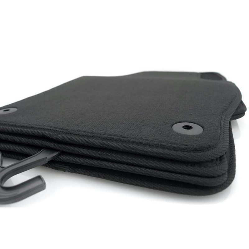 Set tapis velours noir Seat Ibiza 6J / 6P 08-17 Set tapis velours noir Seat Ibiza 6J / 6P 08-17