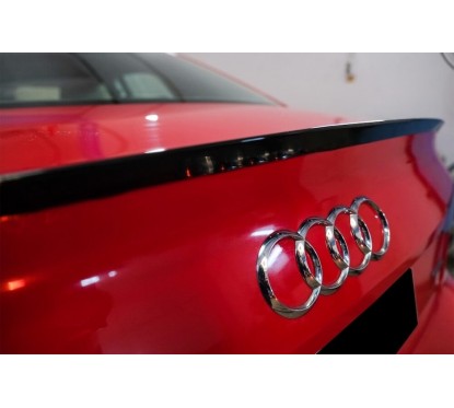 Becquet Audi A4 B9 Berline Noir Brillant look S-Line (16-22)