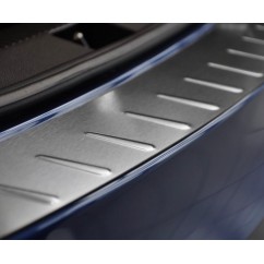 Seuil de coffre alu adaptable sur Vw Passat B8 Break (15+)
