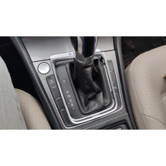 Cadre de console centrale alu adaptable sur Vw Golf 7 et 7.5 (avec boîte DSG) (12-19)